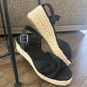 Toms NWOT Black Knotted Espadrille Wedge Sandals 8